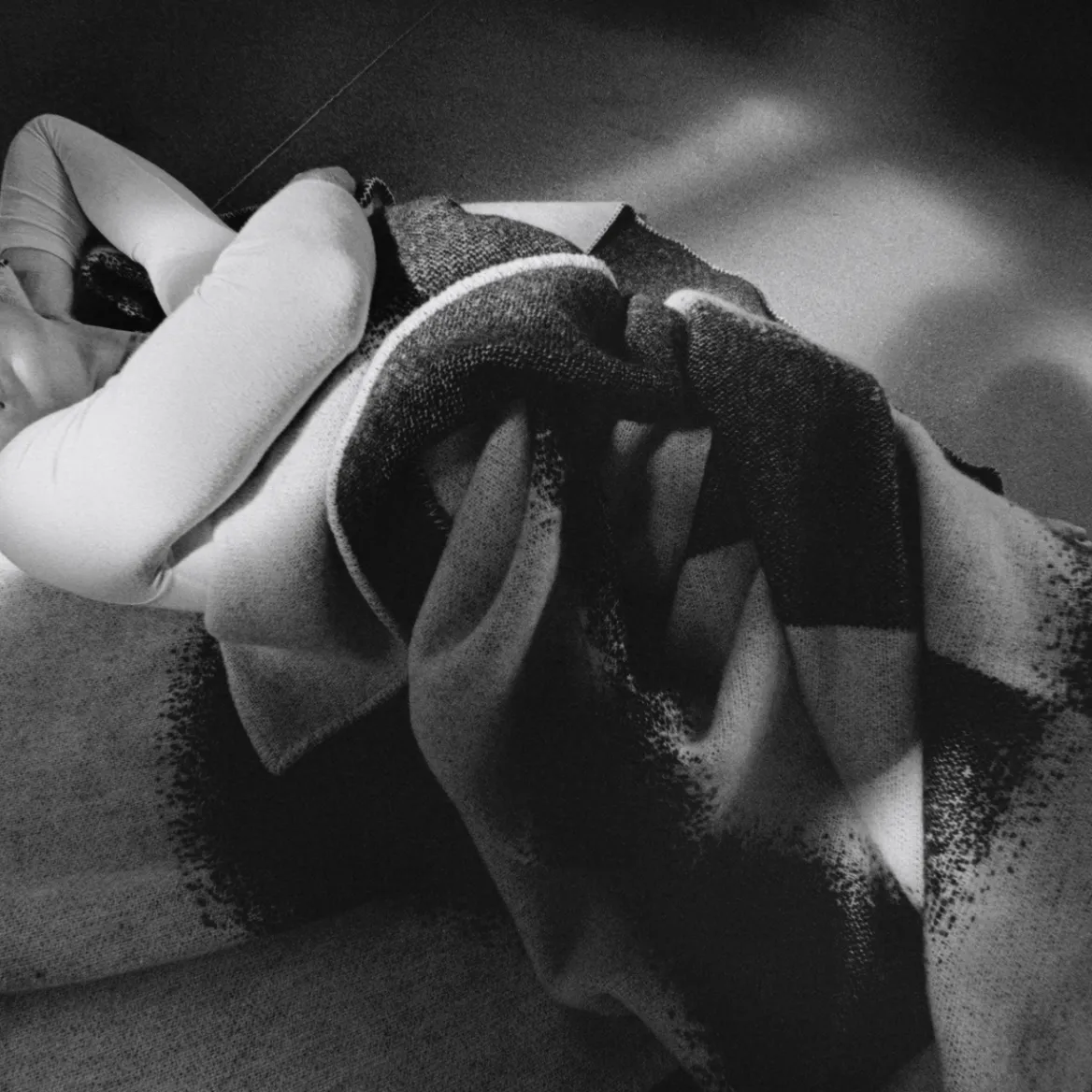 IITTALA Huopa 130x180cm luonnonvalkoinen-musta Ecru-musta New